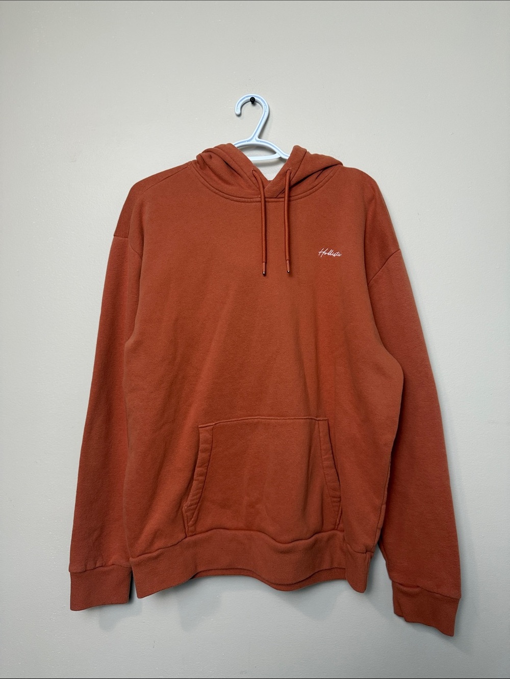 Hollister Men's Rust Orange Pullover Hoodie size L